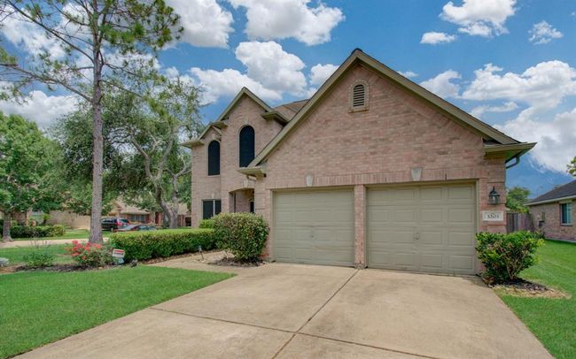 3203 Blaesser Dr, House other with 4 bedrooms, 3 bathrooms and 2 parking in Pearland TX | Image 7