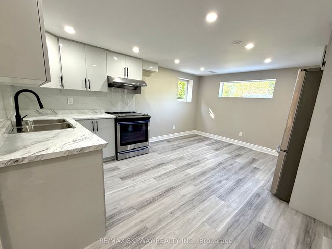 7461 Netherwood Rd, House other with 4 bedrooms, 4 bathrooms and 4 parking in Mississauga ON | Image 30