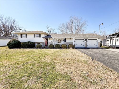 10367 N 330th St, Casey, IL, 62420-3801 | Card Image