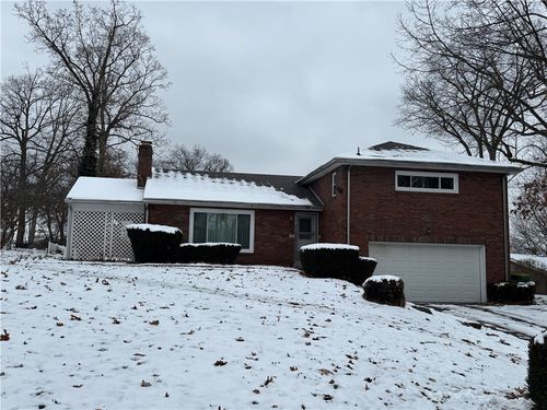 113 Greenhill Dr, Butler, PA, 16001-1942 | Card Image