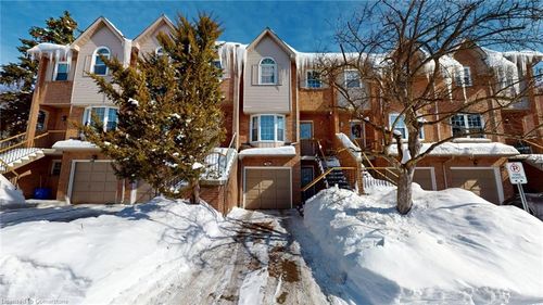 3-119 Spring Rd, Keswick, ON, L4P2K4 | Card Image