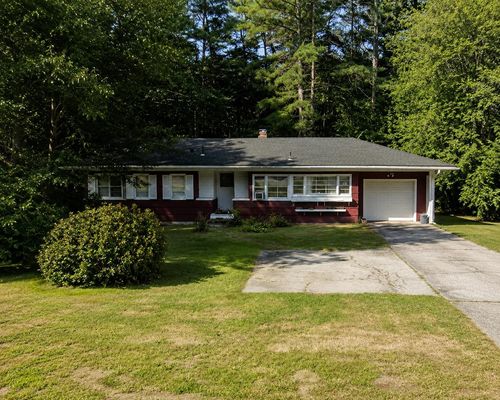448 Pembroke Street, Pembroke, NH, 03275 | Card Image