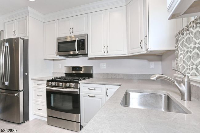 710 Paramus Rd, House other with 4 bedrooms, 1 bathrooms and null parking in Paramus NJ | Image 16