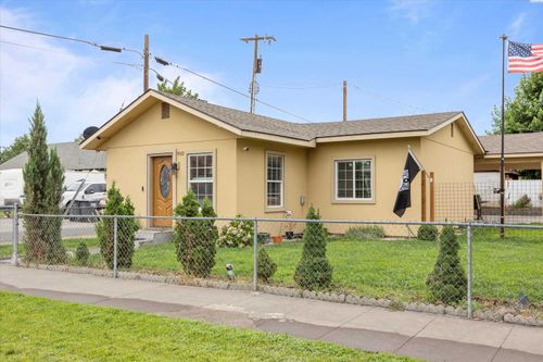 910 N 5th Ave, Pasco, WA, 99301-5266 | Card Image