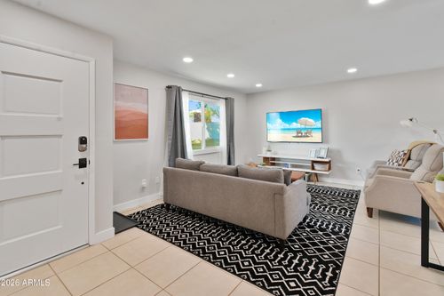 5909 N 81st St, Scottsdale, AZ, 85250-6210 | Card Image