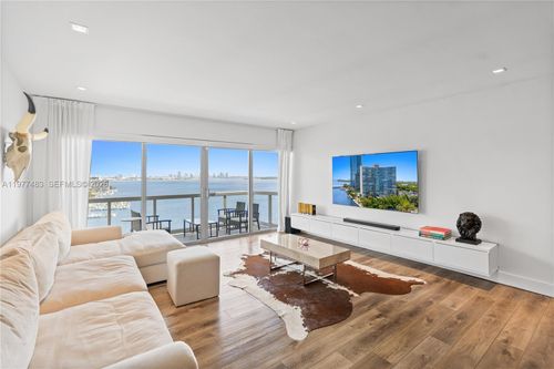 apt-21d-2451 Brickell Ave, Miami, FL, 33129-2423 | Card Image