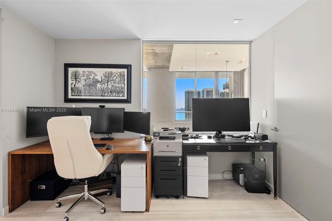 PH207 - 3470 E Coast Ave, Condo with 3 bedrooms, 3 bathrooms and null parking in MIAMI FL | Image 36