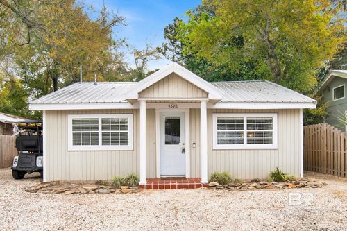 4898 Bay Cir, Orange Beach, AL, 36561-3924 | Card Image