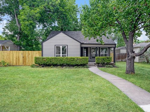 833 Springbrook Dr, Fort Worth, TX, 76107-1069 | Card Image