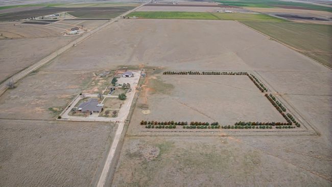 14101 E Fm 1527, Home with 3 bedrooms, 4 bathrooms and null parking in Lorenzo TX | Image 7