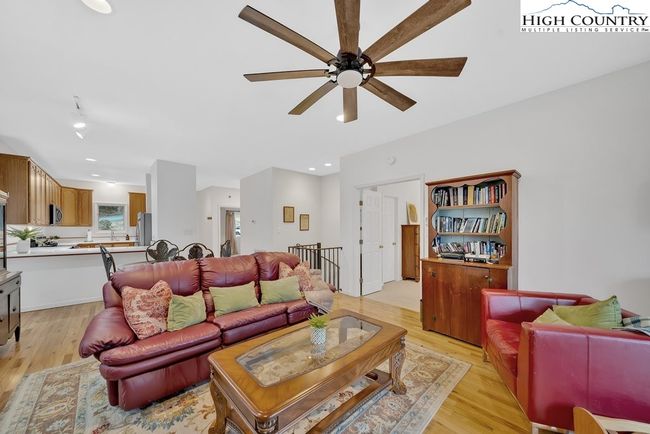 201 - 164 Evergreen Springs Ct, Condo with 2 bedrooms, 3 bathrooms and null parking in Blowing Rock NC | Image 30
