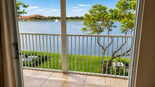 210a-13001 Sw 11th Ct, Pembroke Pines, FL, 33027-6809 | Card Image