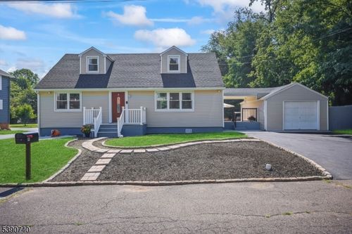 9 Auburn Ave, Ewing, NJ, 08638-2809 | Card Image