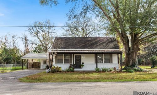 110 Saint Jude St, New Roads, LA, 70760-3720 | Card Image