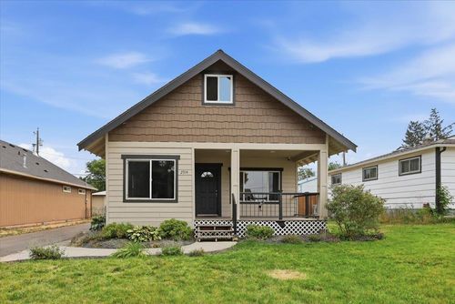 2914 N Nelson St, Spokane, WA, 99207-5675 | Card Image