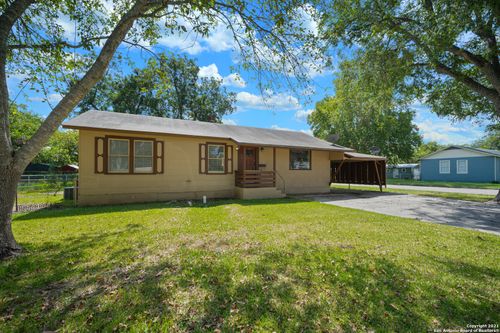 400 Mitchell Ave, Schertz, TX, 78154-1712 | Card Image