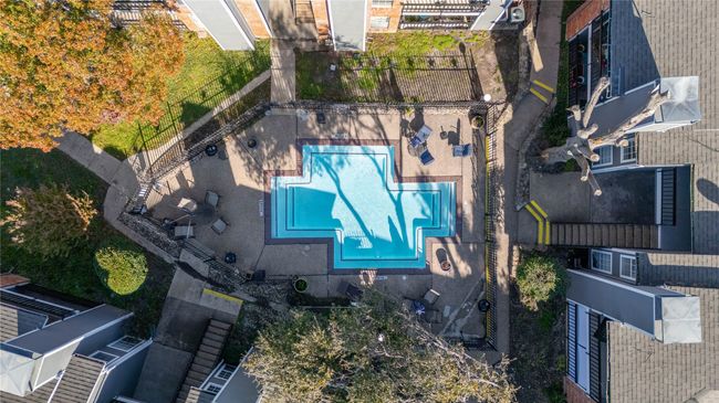 Bird's eye view of a pool area | Image 13