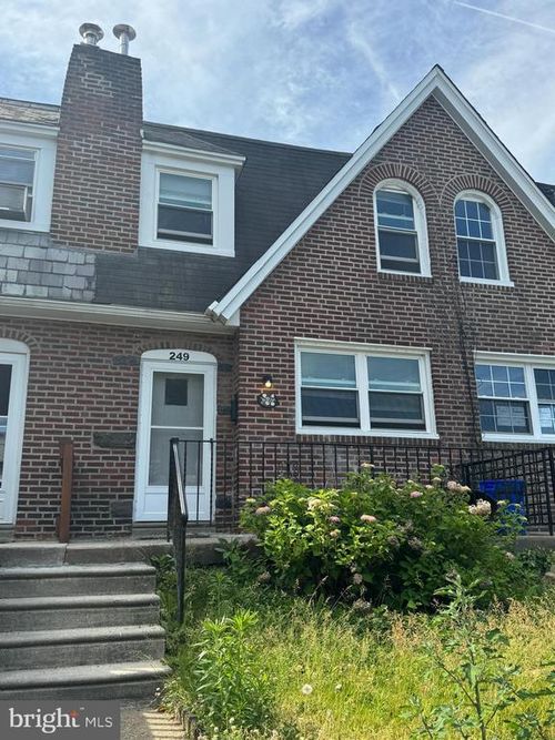 249 N Linden Ave, UPPER DARBY, PA, 19082-1211 | Card Image