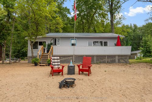 391 Leavoy Lane, Renfrew, ON, K7V3Z8 | Card Image