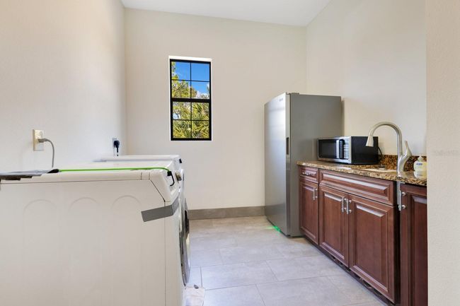 2140 W State Road 46, House other with 1 bedrooms, 2 bathrooms and null parking in GENEVA FL | Image 47