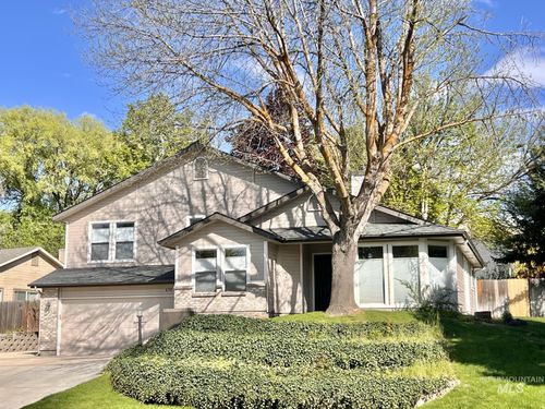 678 Stierman Way, Eagle, ID, 83616-5132 | Card Image