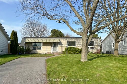 13 Steelhead Lane, Newcastle, ON, L1B1B4 | Card Image
