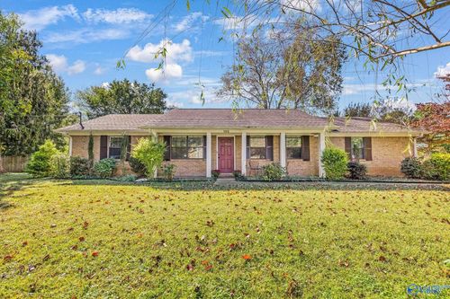 102 Harpeth Dr, New Market, AL, 35761-9265 | Card Image