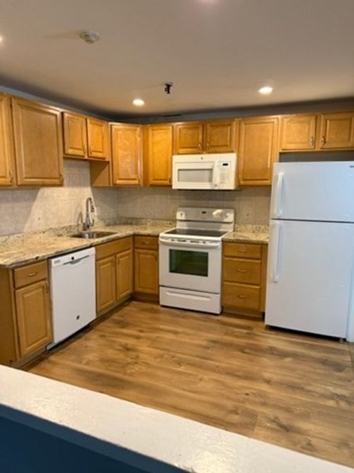 32g-41 Spencer Rd, Boxborough, MA, 01719-1388 | Card Image