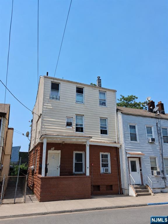 Residential Income in Paterson 4