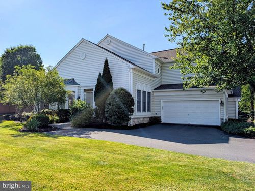 8 Trewbridge Ct, Princeton, NJ, 08540-7737 | Card Image