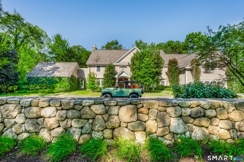 473 Hollow Tree Ridge Rd, Darien, CT, 06820-3033 | Card Image