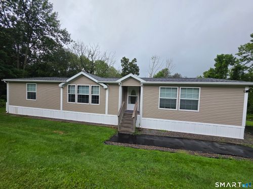 32 Richard Ave, Griswold, CT, 06351-3537 | Card Image