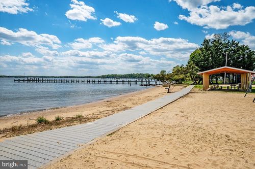 298 Edgemere Dr, ANNAPOLIS, MD, 21403-3913 | Card Image