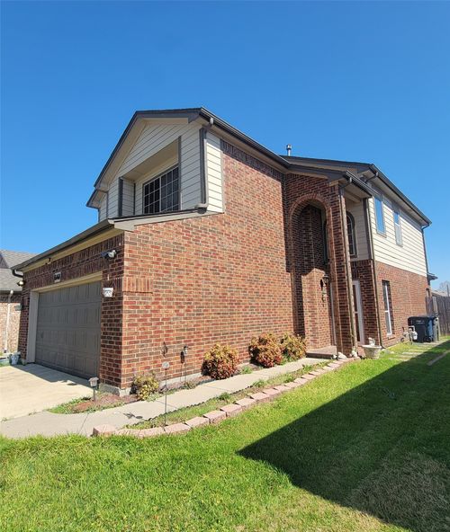 6468 Regina Dr, Fort Worth, TX, 76131-1225 | Card Image