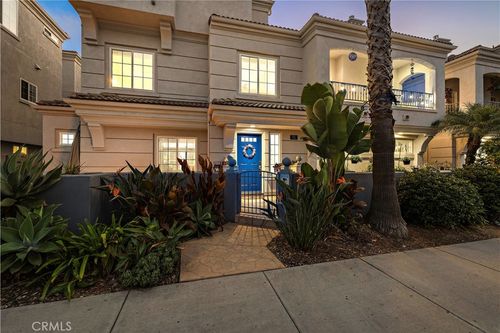 701 N Cleveland, Oceanside, CA, 92054 | Card Image
