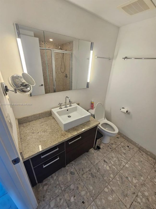 APT-2606 - 185 Sw 7 Th St, Condo with 0 bedrooms, 1 bathrooms and null parking in Miami FL | Image 7