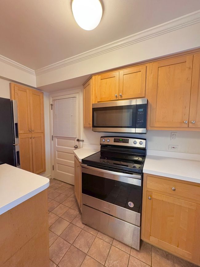 APT-2E - 2623 Central St, Condo with 2 bedrooms, 1 bathrooms and null parking in Evanston IL | Image 9