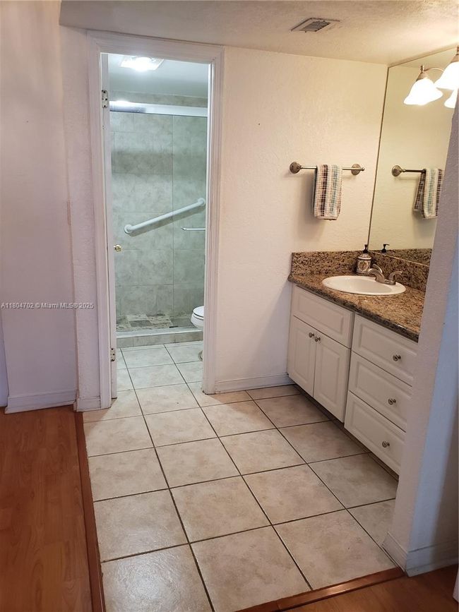 APT-203 - 10852 Sw 88 Th St, Condo with 2 bedrooms, 2 bathrooms and null parking in Miami FL | Image 8