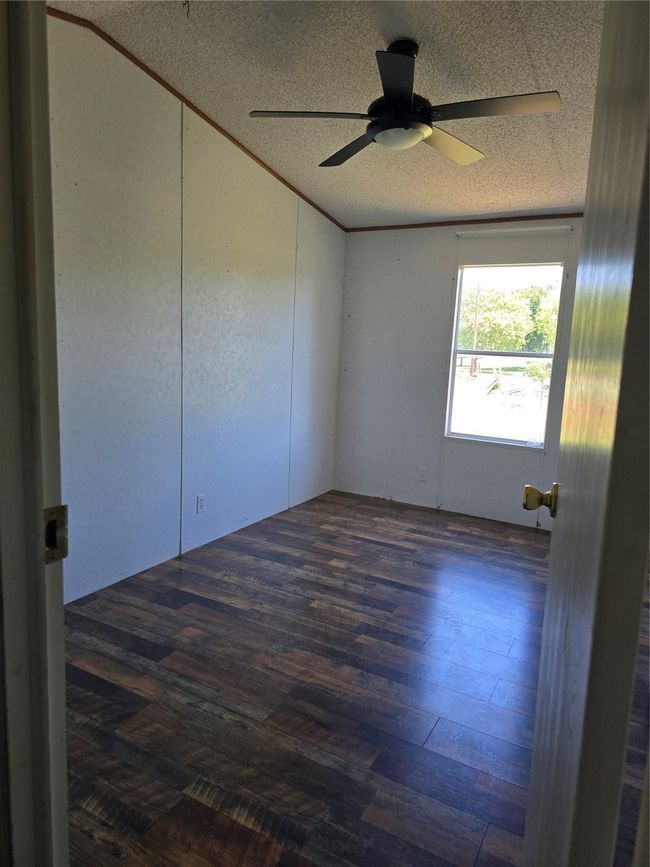 7077 Aztec Trl, House other with 3 bedrooms, 2 bathrooms and null parking in Weatherford TX | Image 16