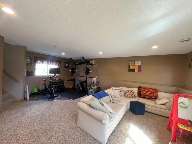 Lower Level - Extra Space | Image 11