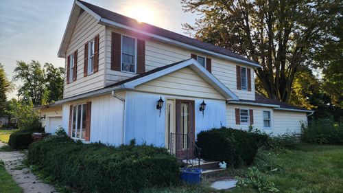 154 E Main St, Elsie, MI, 48831-5105 | Card Image
