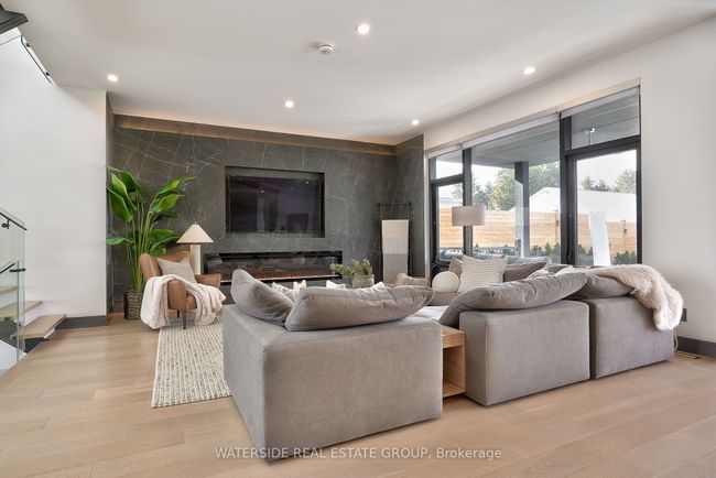 381 7 Th Rd E, House other with 4 bedrooms, 5 bathrooms and 35 parking in Stoney Creek ON | Image 11