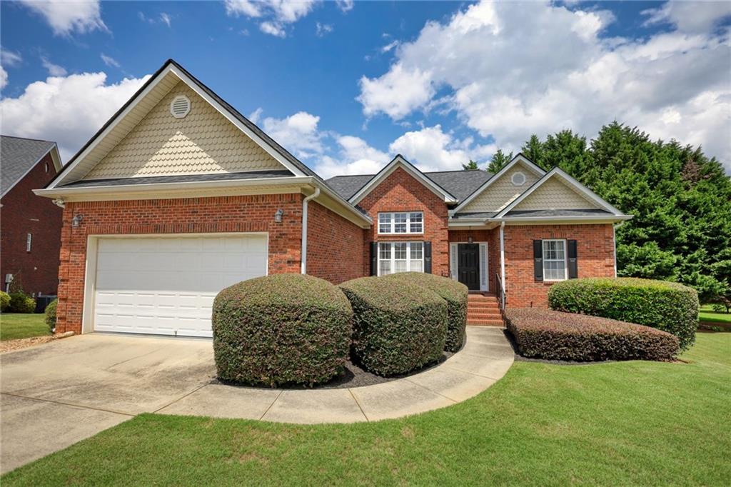Chad Ln, Loganville, GA 30052