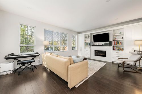 1-19505 68a Ave, Surrey, BC, V4N6K3 | Card Image