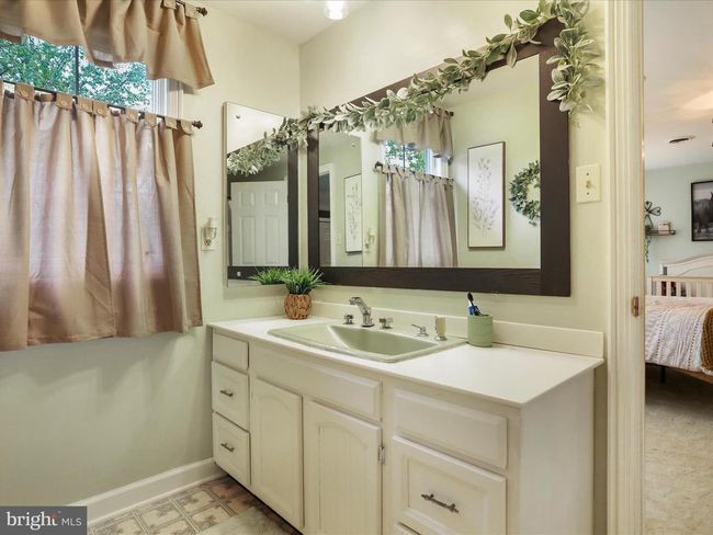 535 Bowling View Rd, House other with 4 bedrooms, 5 bathrooms and null parking in Front Royal VA | Image 46