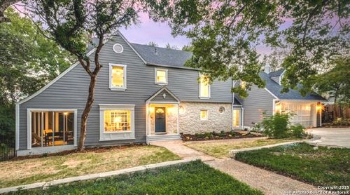 626 Terrell Rd, Terrell Hills, TX, 78209-6131 | Card Image