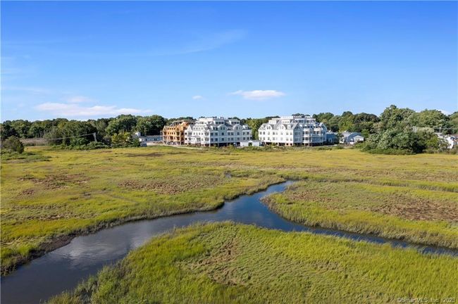 UNIT-17 - 66 High St, Condo with 3 bedrooms, 3 bathrooms and null parking in Guilford CT | Image 37