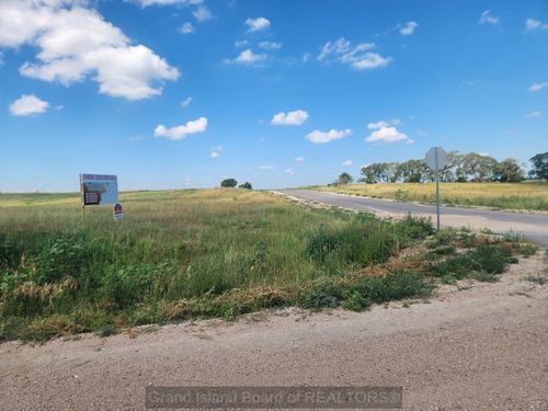 4172 Valley Cir, Doniphan, NE, 68832 | Card Image