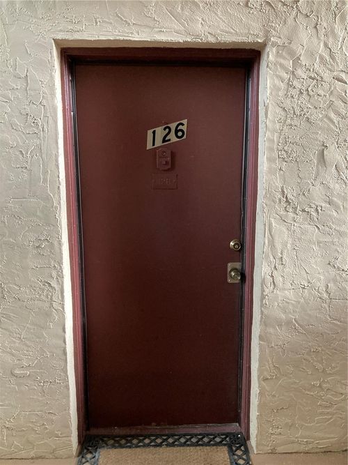 unit-126-3840 N Lake Dr, TAMPA, FL, 33614-2044 | Card Image