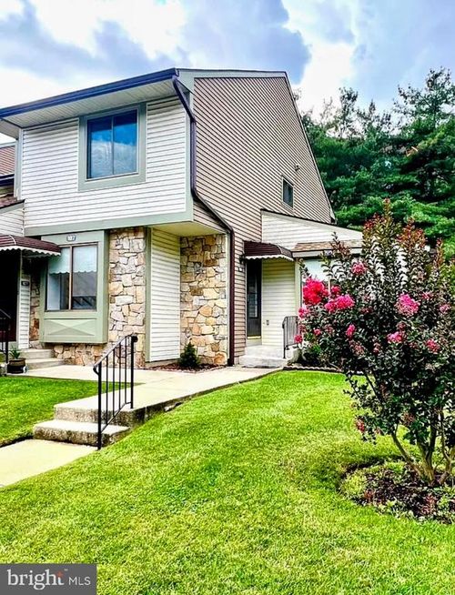 106 Avignon Way, PENNSAUKEN, NJ, 08109-5401 | Card Image